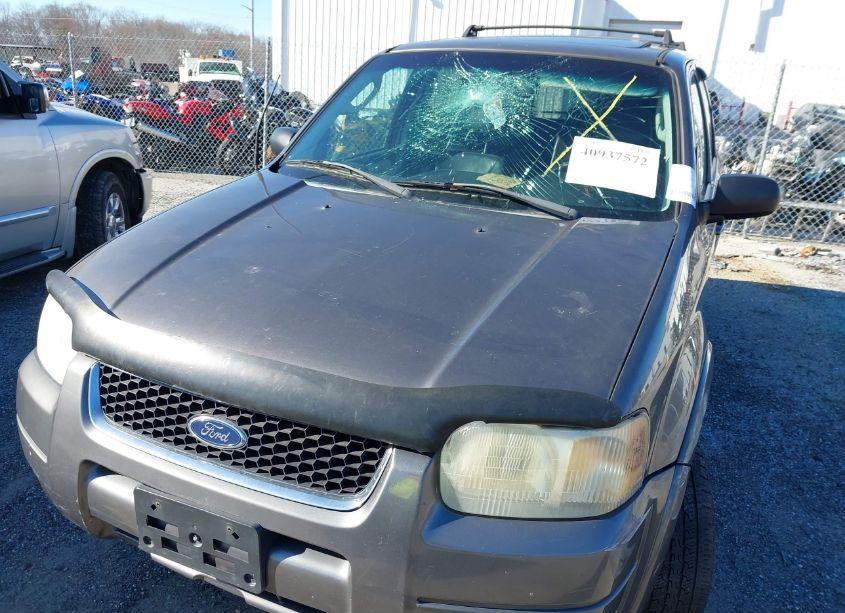 Photo 6 of 2003 Ford Escape LIMITED (VIN 1FMCU94183KB89896)