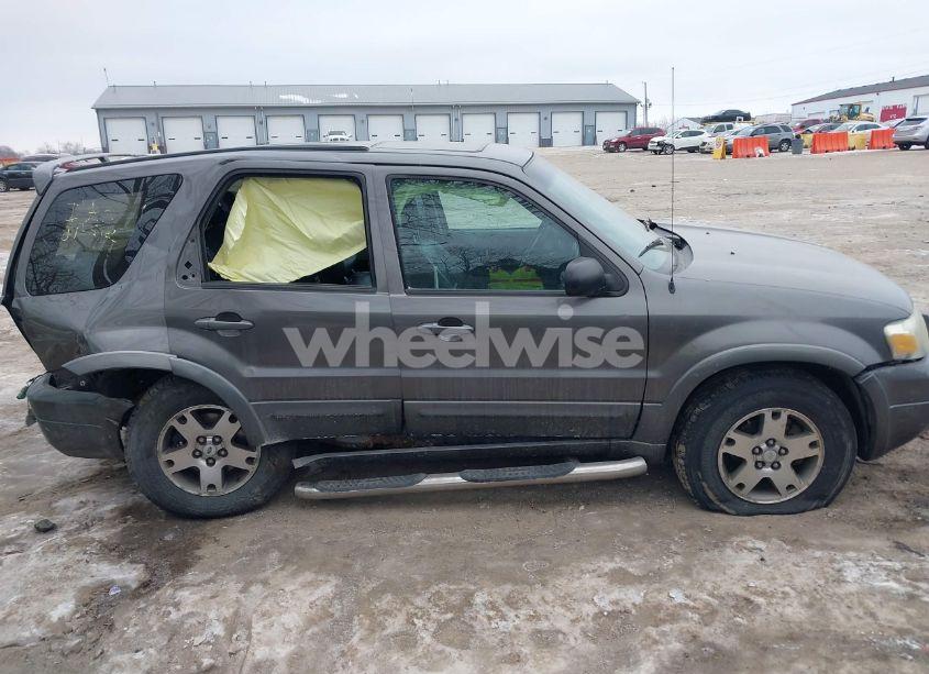 Photo 13 of 2005 Ford Escape LIMITED (VIN 1FMCU94185KA52914)