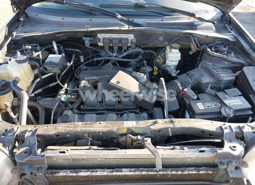 Photo 10 of 2005 Ford Escape LIMITED (VIN 1FMCU94185KA60222)