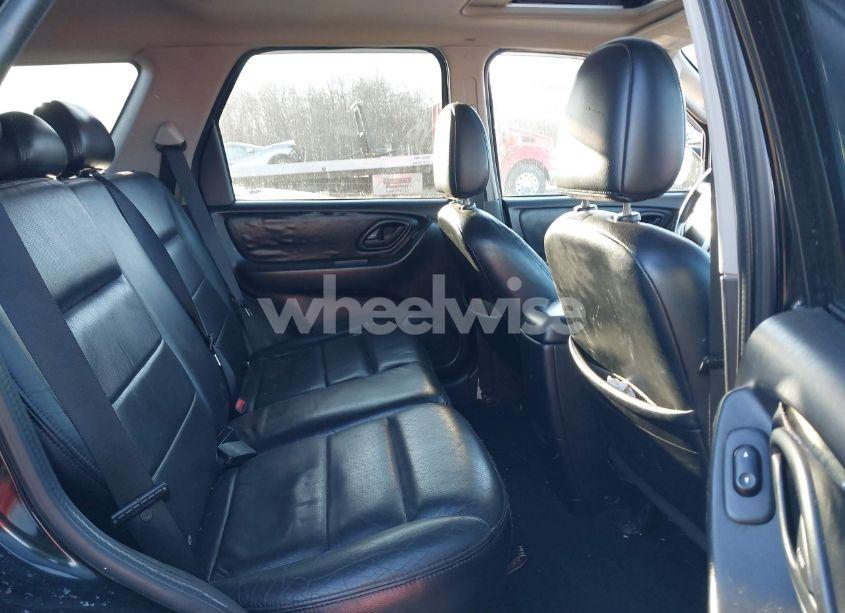 Photo 8 of 2005 Ford Escape LIMITED (VIN 1FMCU94185KA60222)