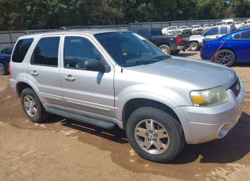 2005 Ford Escape LIMITED (VIN 1FMCU94185KE24297) main photo