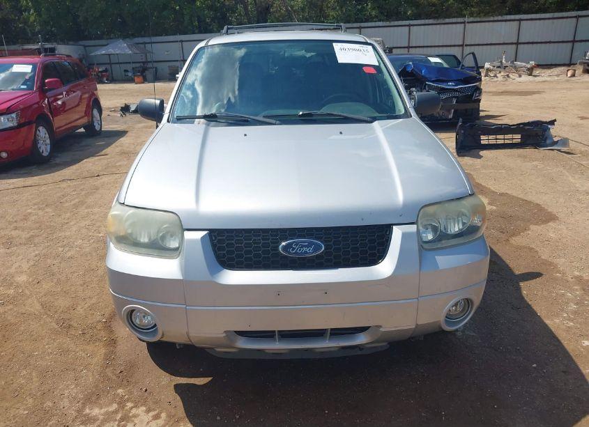 Photo 12 of 2005 Ford Escape LIMITED (VIN 1FMCU94185KE24297)