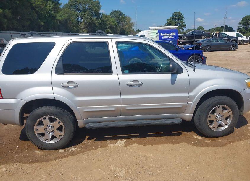 Photo 13 of 2005 Ford Escape LIMITED (VIN 1FMCU94185KE24297)