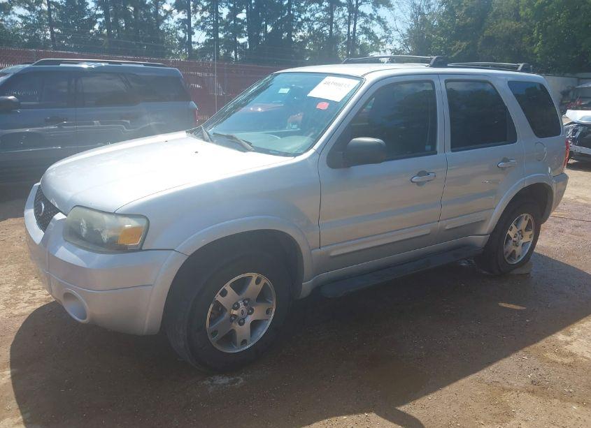 Photo 2 of 2005 Ford Escape LIMITED (VIN 1FMCU94185KE24297)