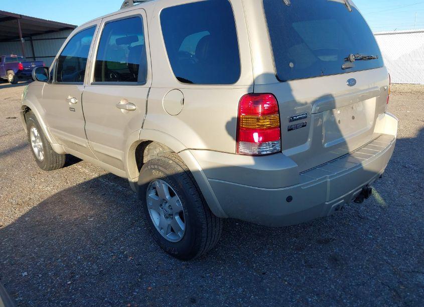 Photo 3 of 2007 Ford Escape LIMITED (VIN 1FMCU94187KA41172)