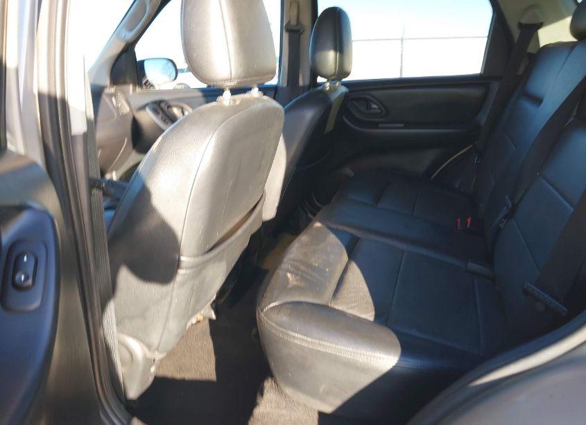 Photo 8 of 2007 Ford Escape LIMITED (VIN 1FMCU94187KA41172)