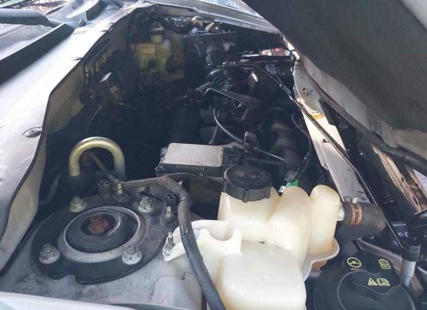 Photo 10 of 2005 Ford Escape LIMITED (VIN 1FMCU94195KA93374)