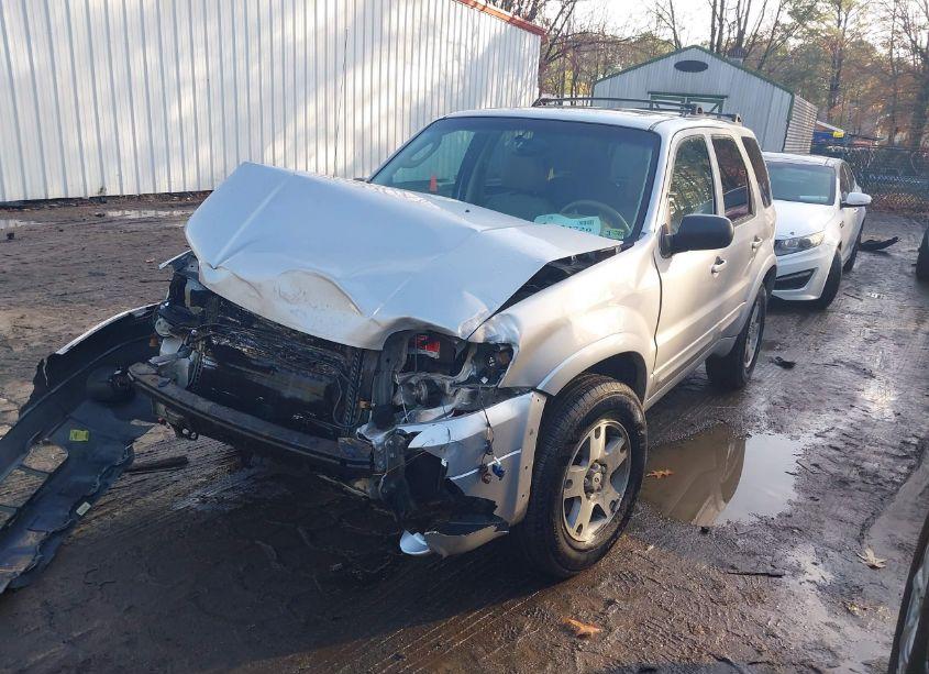 Photo 2 of 2005 Ford Escape LIMITED (VIN 1FMCU94195KA93374)