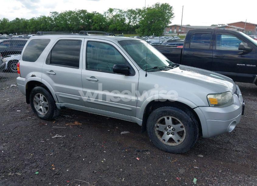 2005 Ford Escape LIMITED (VIN 1FMCU94195KB15941) main photo