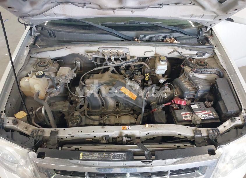 Photo 10 of 2008 Ford Escape LIMITED (VIN 1FMCU94198KC81333)