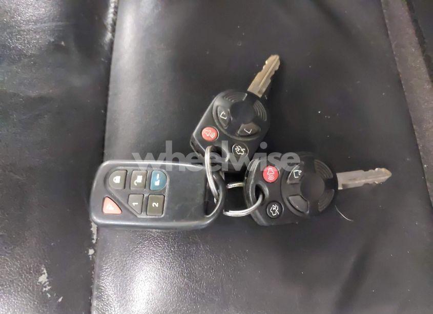 Photo 11 of 2008 Ford Escape LIMITED (VIN 1FMCU94198KC81333)