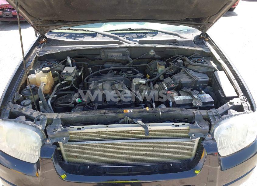 Photo 10 of 2003 Ford Escape LIMITED (VIN 1FMCU941X3KB46631)