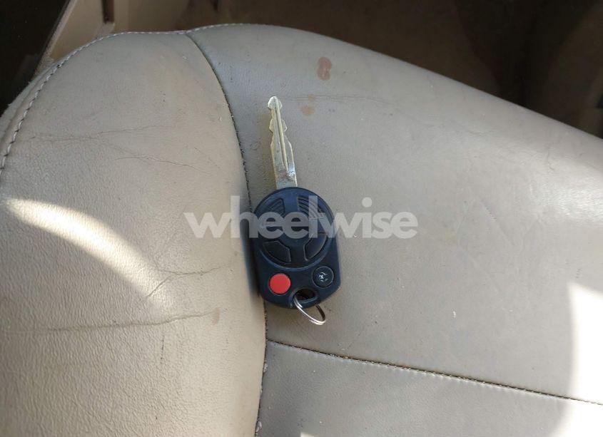 Photo 11 of 2008 Ford Escape LIMITED (VIN 1FMCU941X8KA51316)