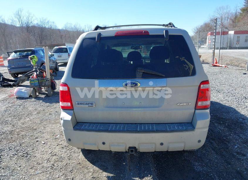 Photo 16 of 2008 Ford Escape LIMITED (VIN 1FMCU941X8KA51316)