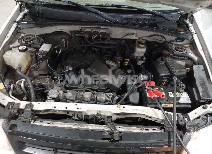 Photo 10 of 2008 Ford Escape LIMITED (VIN 1FMCU941X8KA51834)