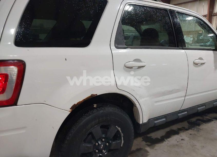 Photo 12 of 2008 Ford Escape LIMITED (VIN 1FMCU941X8KA51834)