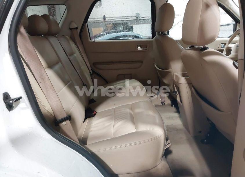 Photo 8 of 2008 Ford Escape LIMITED (VIN 1FMCU941X8KA51834)