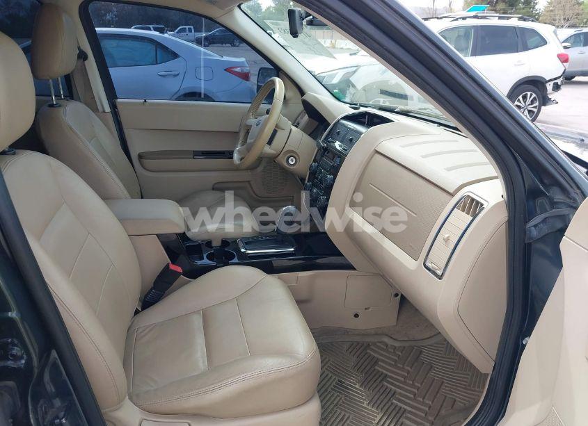 Photo 5 of 2008 Ford Escape LIMITED (VIN 1FMCU941X8KB76123)