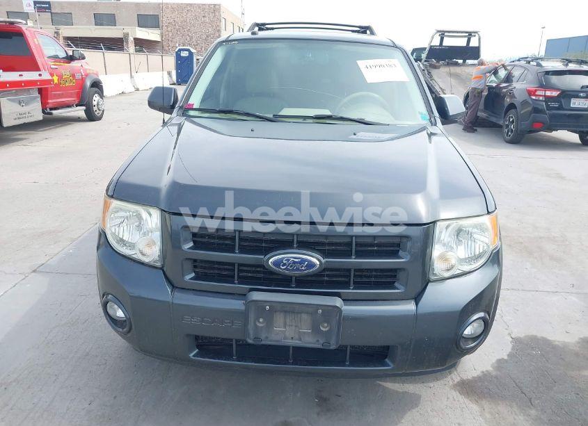 Photo 6 of 2008 Ford Escape LIMITED (VIN 1FMCU941X8KB76123)