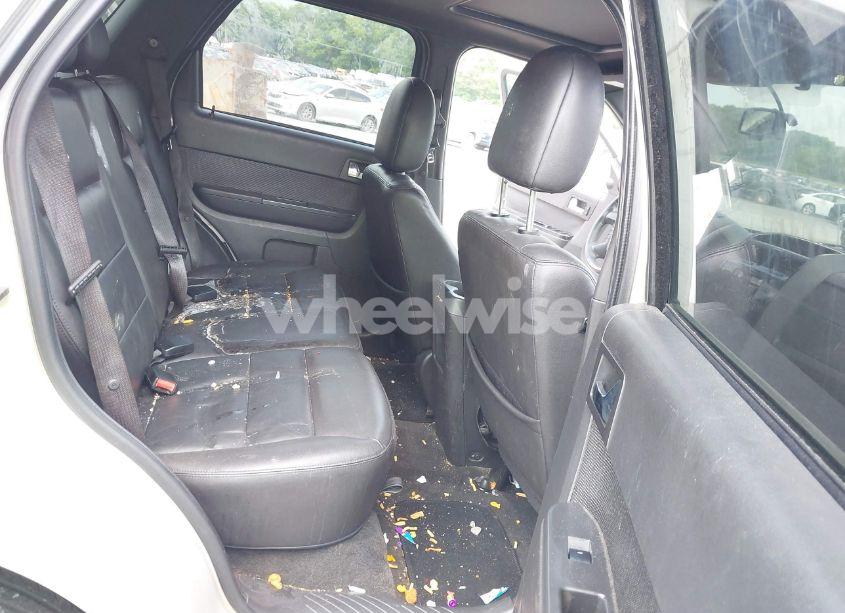 Photo 8 of 2009 Ford Escape LIMITED (VIN 1FMCU94729KB00689)