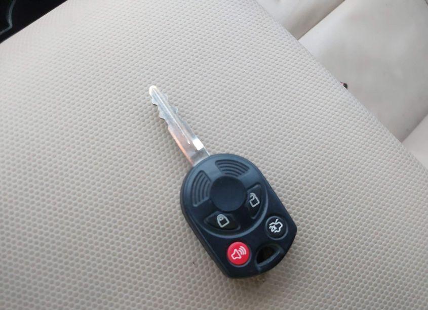 Photo 11 of 2009 Ford Escape LIMITED (VIN 1FMCU94729KB47303)