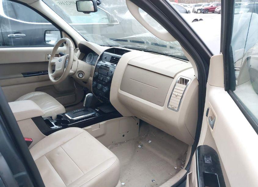 Photo 5 of 2009 Ford Escape LIMITED (VIN 1FMCU94729KB47303)