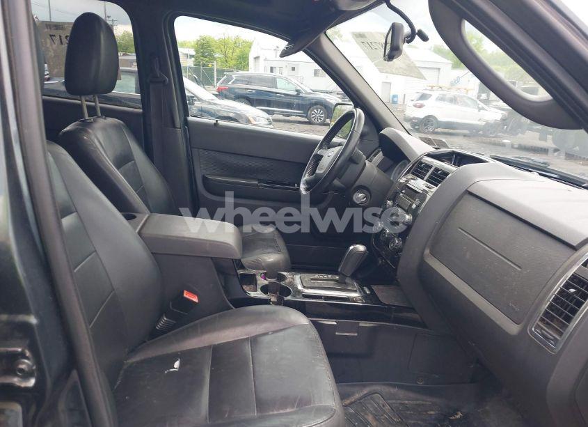 Photo 5 of 2009 Ford Escape LIMITED (VIN 1FMCU94739KA24836)