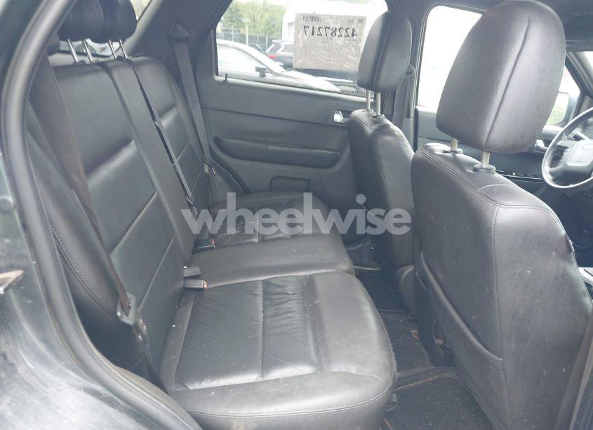 Photo 8 of 2009 Ford Escape LIMITED (VIN 1FMCU94739KA24836)