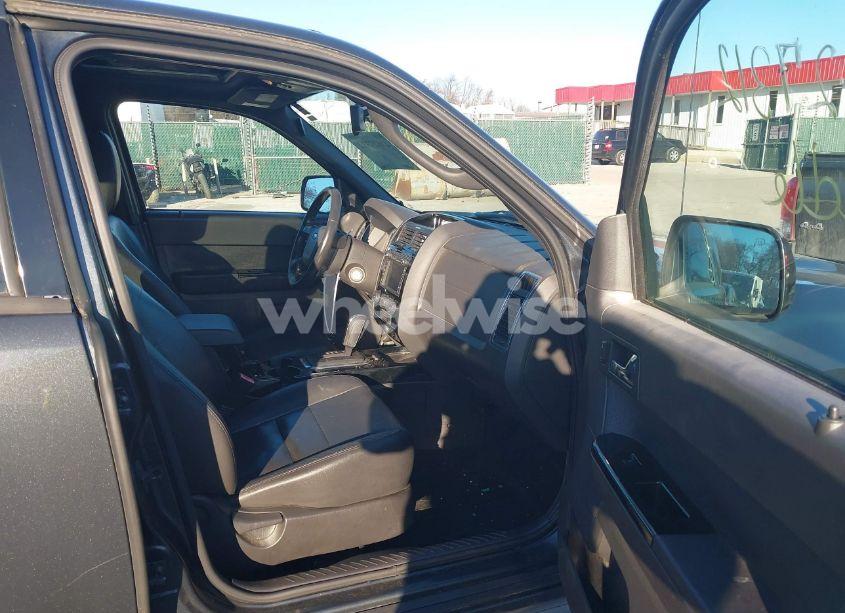 Photo 5 of 2009 Ford Escape LIMITED (VIN 1FMCU94G29KA34029)