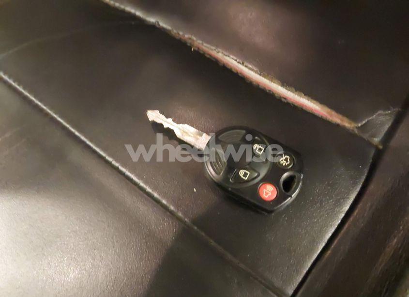 Photo 11 of 2009 Ford Escape LIMITED (VIN 1FMCU94G29KA93694)