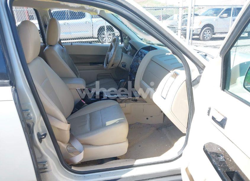 Photo 5 of 2009 Ford Escape LIMITED (VIN 1FMCU94G29KB61542)