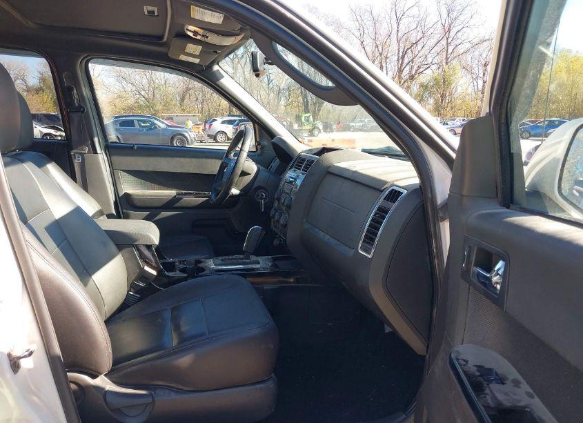 Photo 5 of 2009 Ford Escape LIMITED (VIN 1FMCU94G29KB64893)