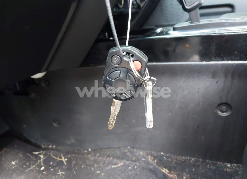 Photo 11 of 2009 Ford Escape LIMITED (VIN 1FMCU94G39KC30643)