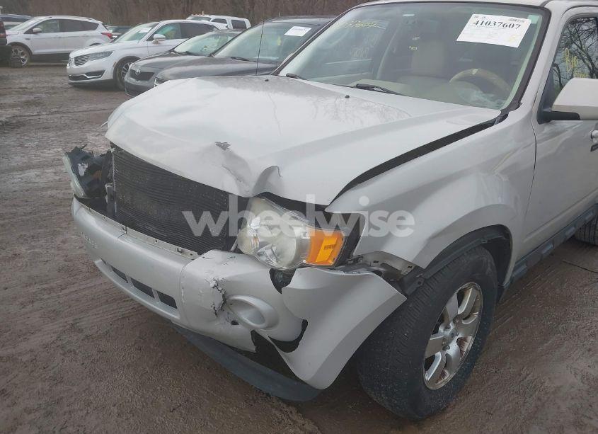 Photo 12 of 2009 Ford Escape LIMITED (VIN 1FMCU94G49KA11822)