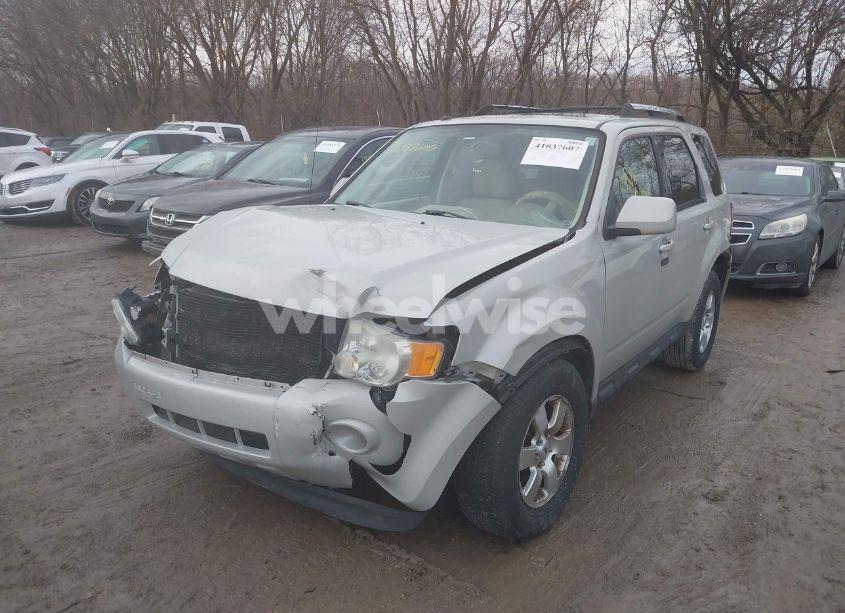 Photo 2 of 2009 Ford Escape LIMITED (VIN 1FMCU94G49KA11822)