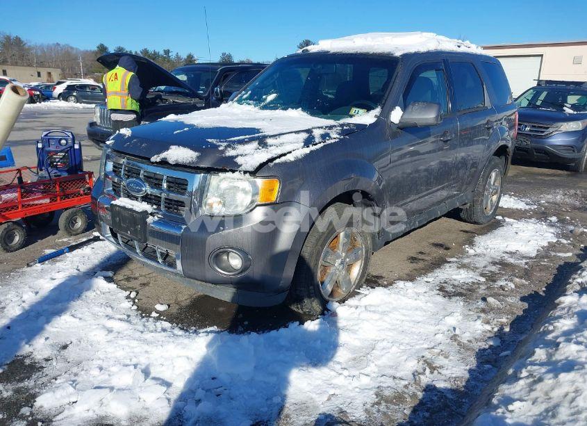 Photo 2 of 2009 Ford Escape LIMITED (VIN 1FMCU94G79KA08610)