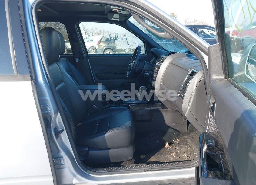 Photo 5 of 2009 Ford Escape LIMITED (VIN 1FMCU94G79KB96528)