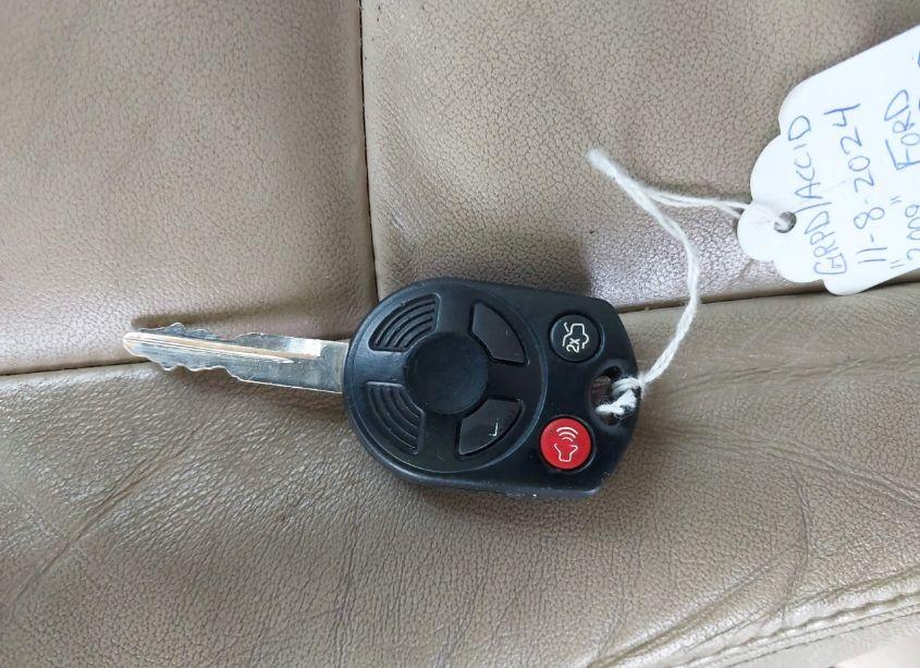 Photo 11 of 2009 Ford Escape LIMITED (VIN 1FMCU94G89KB56975)