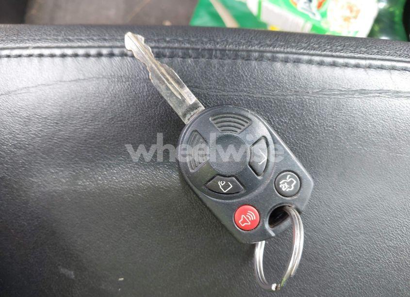 Photo 11 of 2009 Ford Escape LIMITED (VIN 1FMCU94G99KB93565)