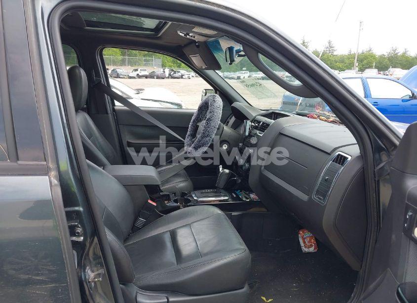 Photo 5 of 2009 Ford Escape LIMITED (VIN 1FMCU94G99KB93565)