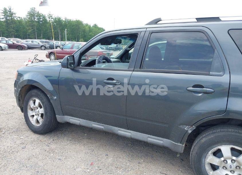 Photo 6 of 2009 Ford Escape LIMITED (VIN 1FMCU94G99KB93565)