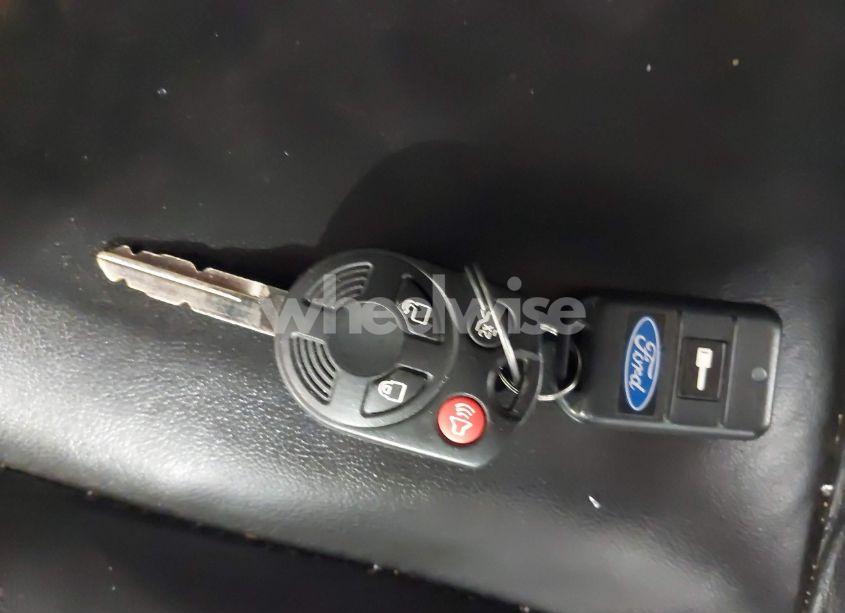 Photo 11 of 2009 Ford Escape LIMITED (VIN 1FMCU94GX9KB01556)