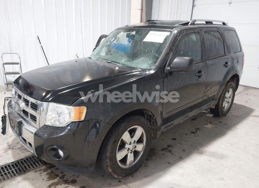 Photo 2 of 2009 Ford Escape LIMITED (VIN 1FMCU94GX9KB01556)
