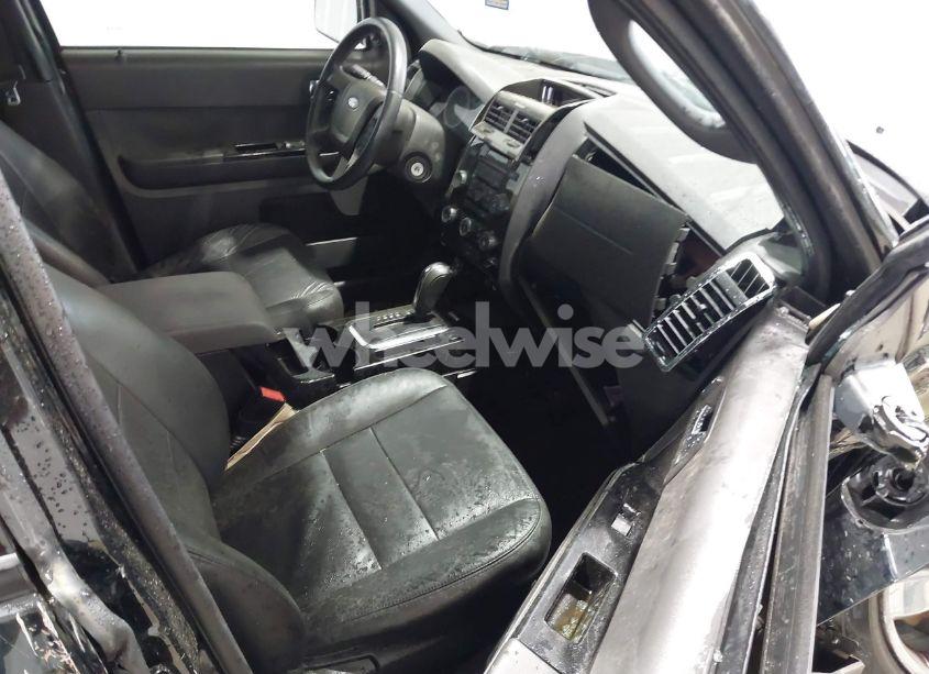 Photo 5 of 2009 Ford Escape LIMITED (VIN 1FMCU94GX9KB01556)