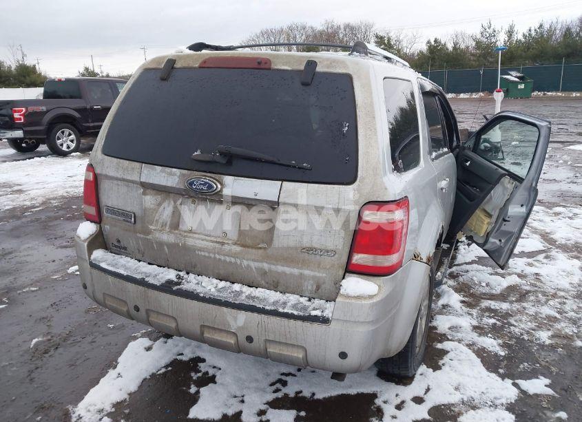 Photo 4 of 2009 Ford Escape LIMITED (VIN 1FMCU94GX9KC28999)