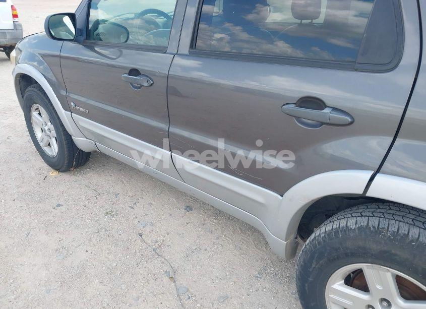 Photo 12 of 2005 Ford Escape HYBRID (VIN 1FMCU95H55KC07544)