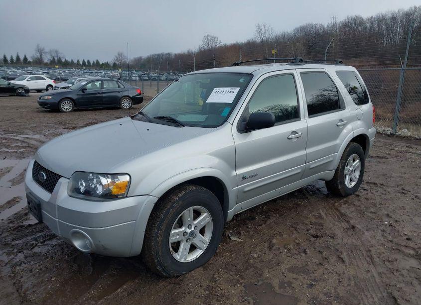 Photo 2 of 2006 Ford Escape HYBRID (VIN 1FMCU96H16KB20756)