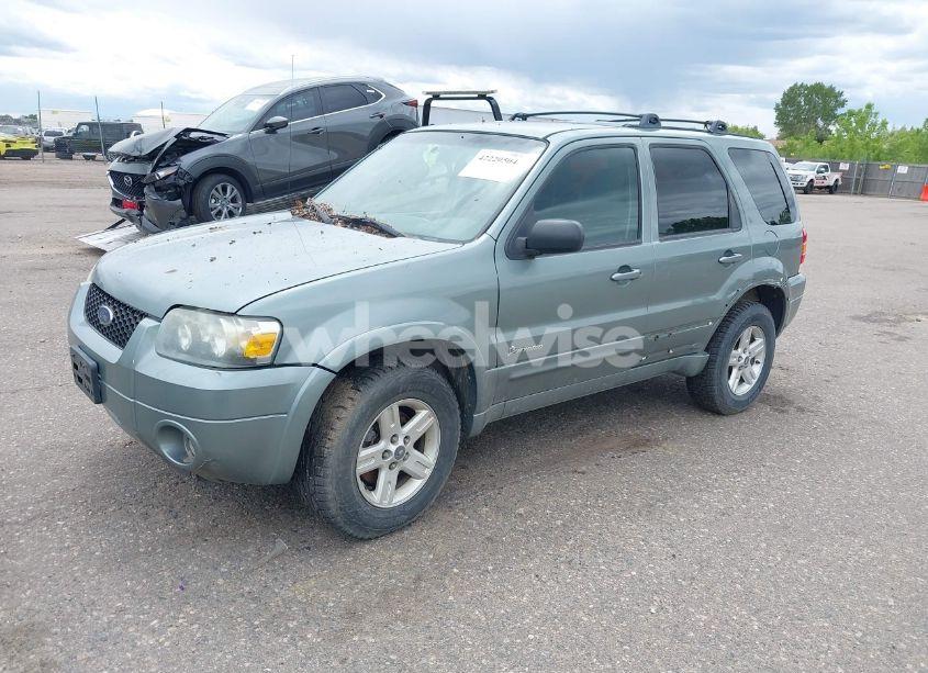 Photo 2 of 2006 Ford Escape HYBRID (VIN 1FMCU96H16KC81995)