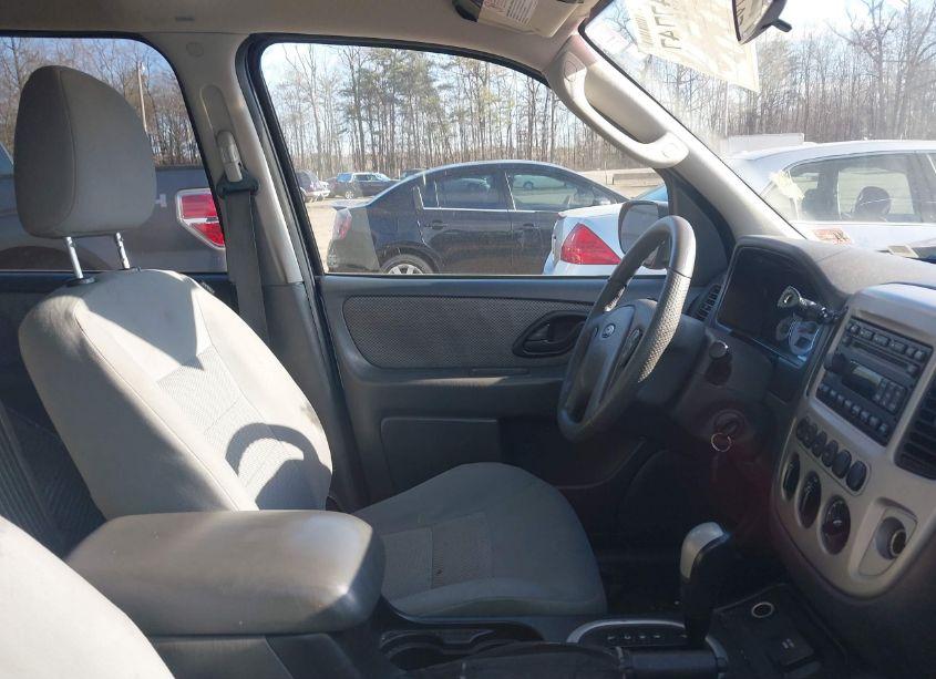 Photo 5 of 2006 Ford Escape HYBRID (VIN 1FMCU96H26KC27752)