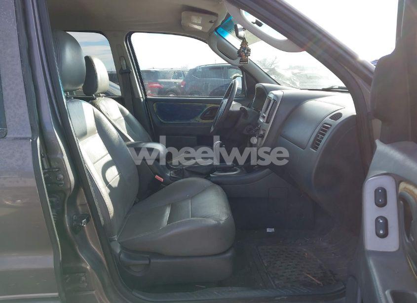 Photo 5 of 2005 Ford Escape HYBRID (VIN 1FMCU96H45KD29925)